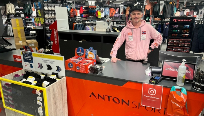TILBYR 15 PROSENT: Kjøper du bare dyrt nok kan Anton Sports 15 prosent rabatt utgjøre en pen slump i «besparelser».