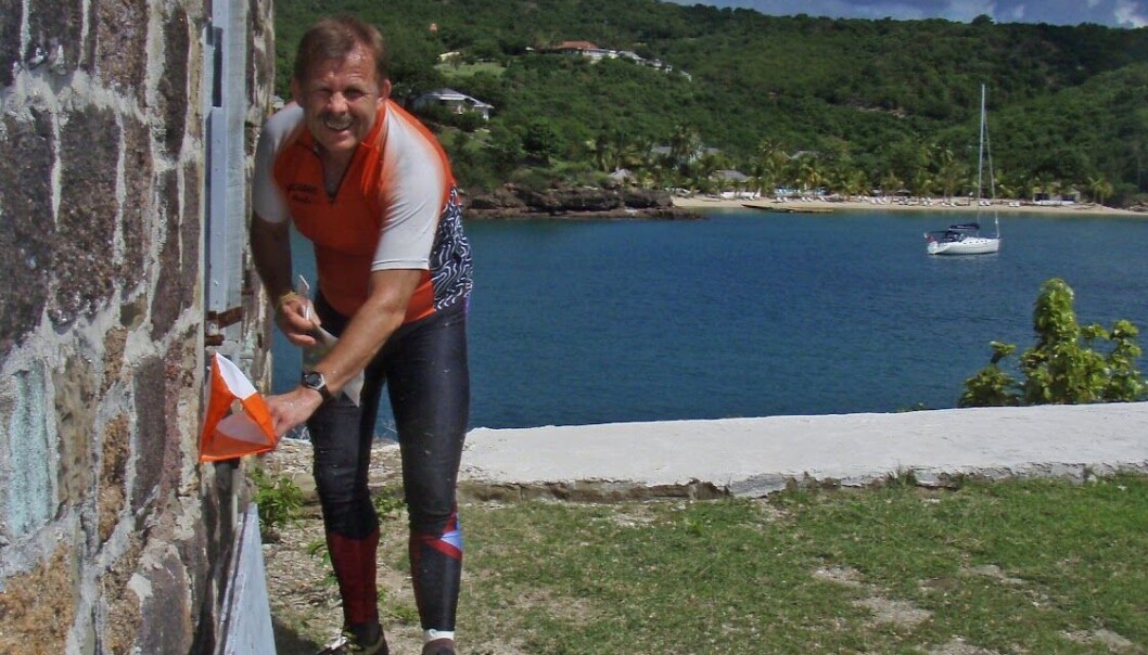 ET AV MANGE LAND: Her stempler Bernt under et løp i Antigua. ET AV MANGE LAND: Her stempler Bernt under et løp i Antigua.