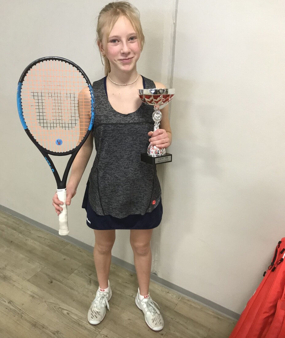 ANDREPLASS: I single-klassen ble Charlotte Anderssen nummer to etter et knepent tap i finalen. ANDREPLASS: I single-klassen ble Charlotte Anderssen nummer to etter et knepent tap i finalen.