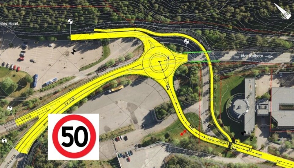 OPPDAGET ET AVVIK: Hele veianlegget ble ferdigstilt i juni 2021, men trafikkskiltet om fartsgrense på 50 kilometer per time har ikke dukket opp ennå. OPPDAGET ET AVVIK: Hele veianlegget ble ferdigstilt i juni 2021, men trafikkskiltet om fartsgrense på 50 kilometer per time har ikke dukket opp ennå.