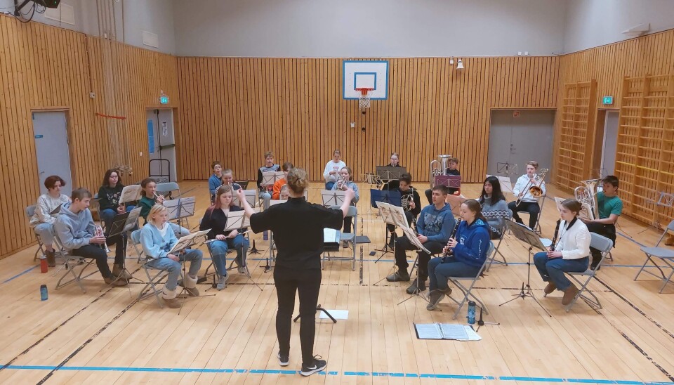ØVELSE GJØR...: Noen av musikantene på ekstraøvelse søndag. ØVELSE GJØR...: Noen av musikantene på ekstraøvelse søndag.