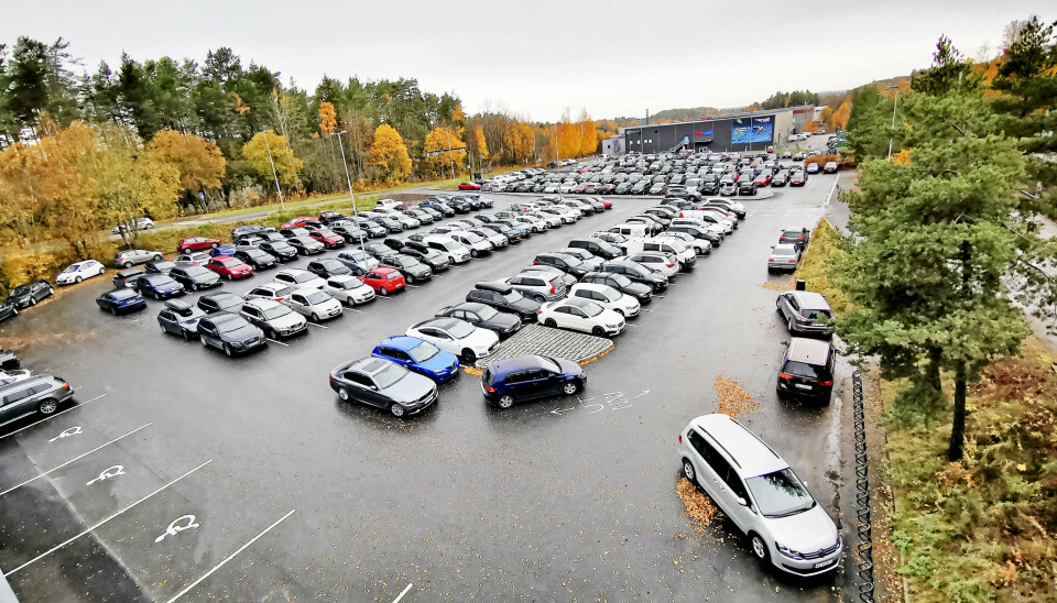 200 P-PLASSER: Innfartsparkeringen på Rosenholm har i dag 200 p-plasser. 200 P-PLASSER: Innfartsparkeringen på Rosenholm har i dag 200 p-plasser.