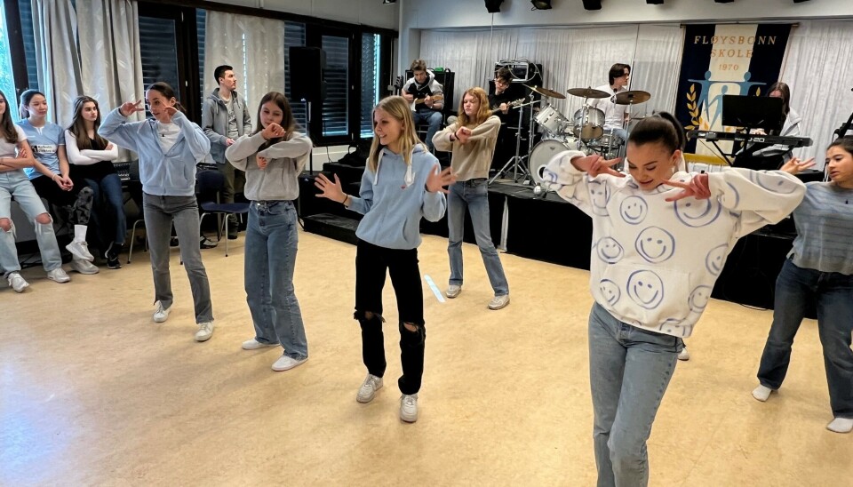 MYE DANS: «Disco-movsene» sitter bortimot perfekt allerede, så det er bare å glede seg til 1. - og 2. april. MYE DANS: «Disco-movsene» sitter bortimot perfekt allerede, så det er bare å glede seg til 1. - og 2. april.