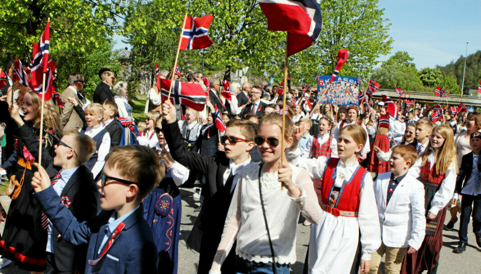 Hjelp oss å ta bilder 17.mai