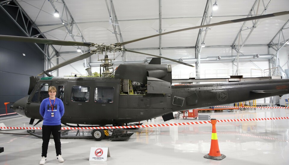 PÅ BESØK: Kongsberg Aviation Maintenance Services tok imot ungdomsskoleeleven med åpne armer. PÅ BESØK: Kongsberg Aviation Maintenance Services tok imot ungdomsskoleeleven med åpne armer.