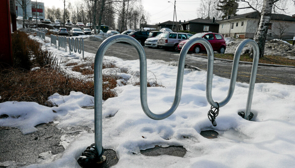 SYKKELPARKERING VED SOFIEMYR SKOLE: I dag er det svært få elever og ansatte som sykler til Sofiemyr skole om vinteren. SYKKELPARKERING VED SOFIEMYR SKOLE: I dag er det svært få elever og ansatte som sykler til Sofiemyr skole om vinteren.