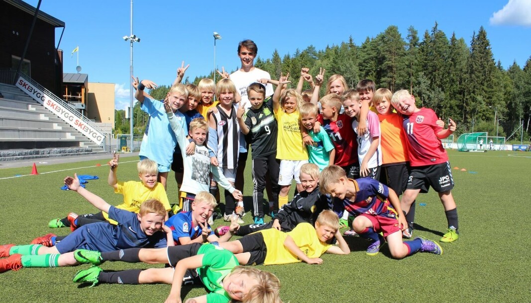 POPULÆR BARNEFOTBALLSKOLE: Til høsten arrangerer Oppegård IL igjen barnefotballskole, og det er fortsatt mulig å melde seg på. POPULÆR BARNEFOTBALLSKOLE: Til høsten arrangerer Oppegård IL igjen barnefotballskole, og det er fortsatt mulig å melde seg på.