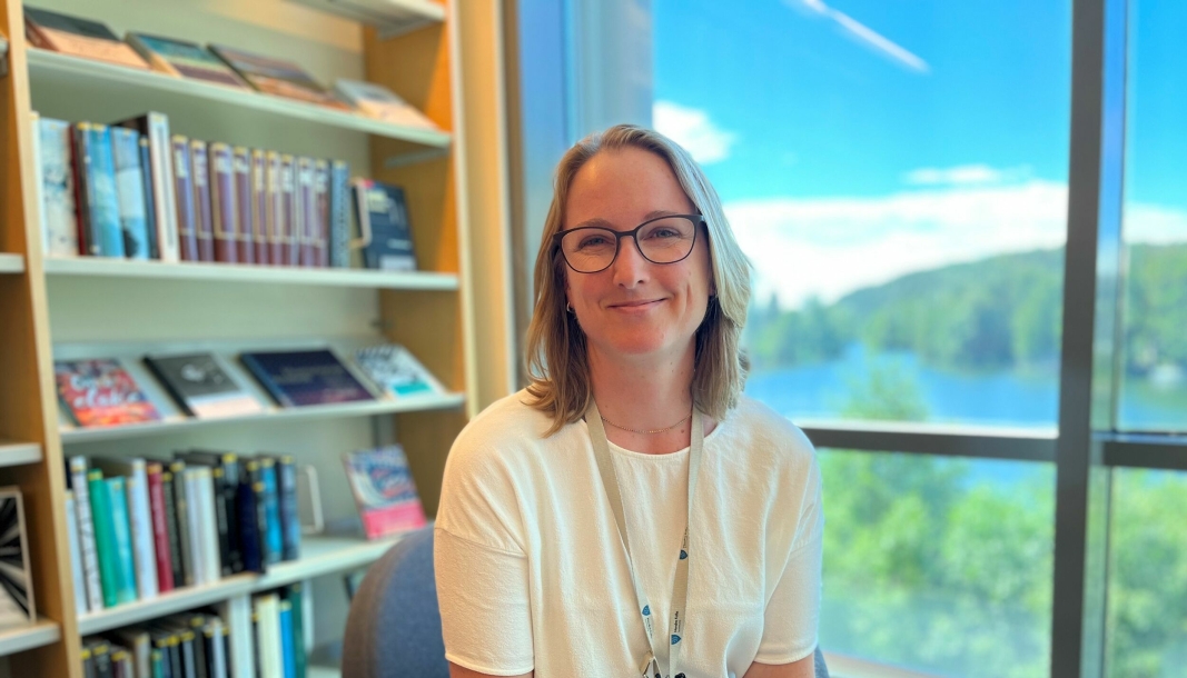 NY BIBILIOTEKSJEF: Linda Rasten har lang erfaring som biblioteksjef. Nå gleder hun seg til å ta fatt på nye oppgaver på Kolbotn og Ski