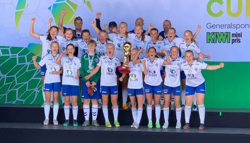 VINNERNE: Her er Kolbotns vinnerlag i Norway Cup 2022.