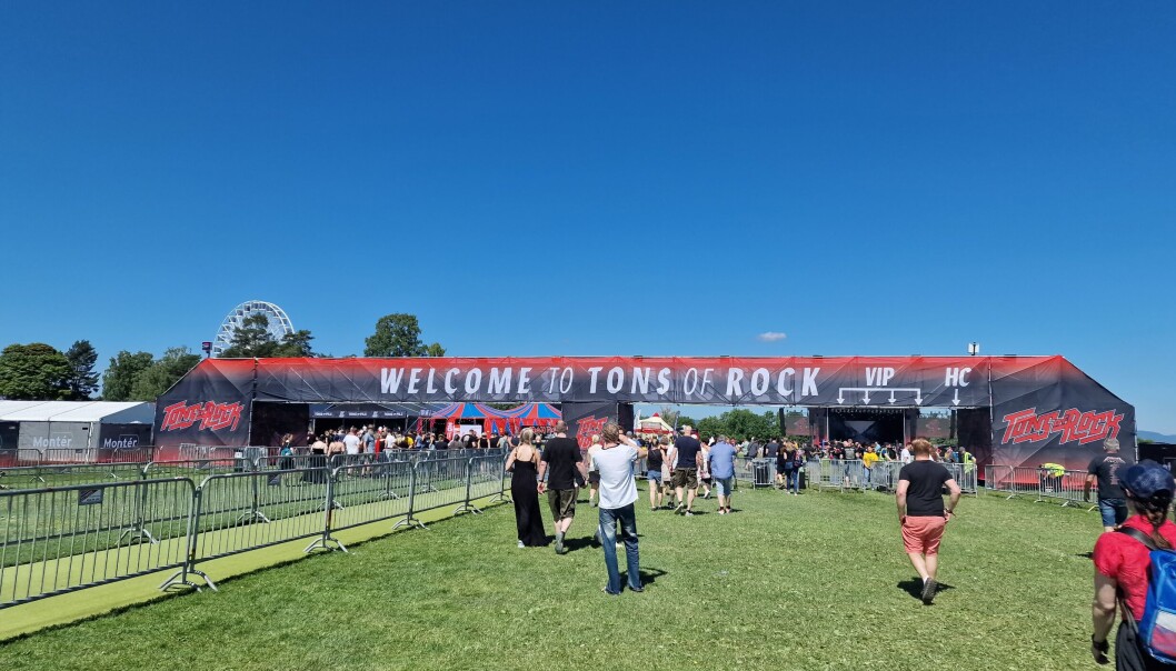 SA NEI: Mens Kolbotn herrer tjente over 200.000 kroner på å stå vakt under festivalen Tons of Rock. SA NEI: Mens Kolbotn herrer tjente over 200.000 kroner på å stå vakt under festivalen Tons of Rock.