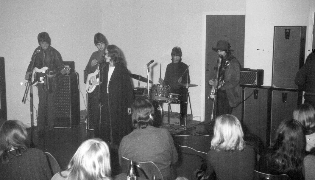 RADKA: Bandet Sect debuterte i 1968. Fra venstre Arve Sakariassen på bass, Odd Krokfoss på sologitar, Radka Toneff på vokal, Ole Holt på trommer og Knut Pettersen på gitar og munnspill.