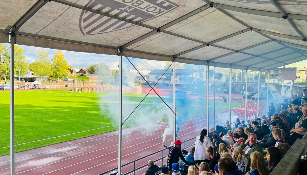 FANTSATISK STEMNING: Det er sjelden vi beskriver stemningen på Sofiemyr stadion som fantastisk, men i dag var det faktisk det. FANTSATISK STEMNING: Det er sjelden vi beskriver stemningen på Sofiemyr stadion som fantastisk, men i dag var det faktisk det.