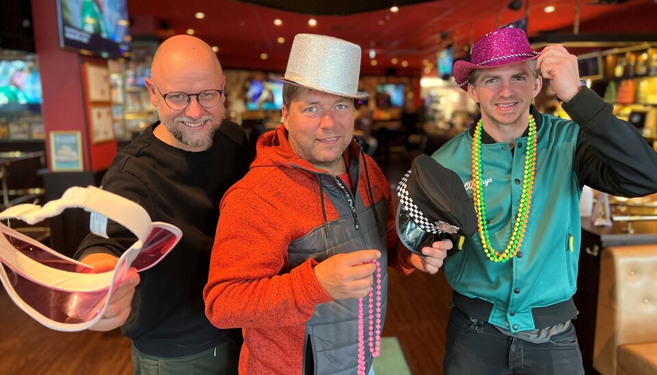 KLARE FOR FEST: Marius Stegegjerde-Kristiansen og Christian Lund fra Memory Lane, samt Peter Wilman fra O´Learys, planlegger en deilig 80-tallsfest 22. oktober. KLARE FOR FEST: Marius Stegegjerde-Kristiansen og Christian Lund fra Memory Lane, samt Peter Wilman fra O´Learys, planlegger en deilig 80-tallsfest 22. oktober.