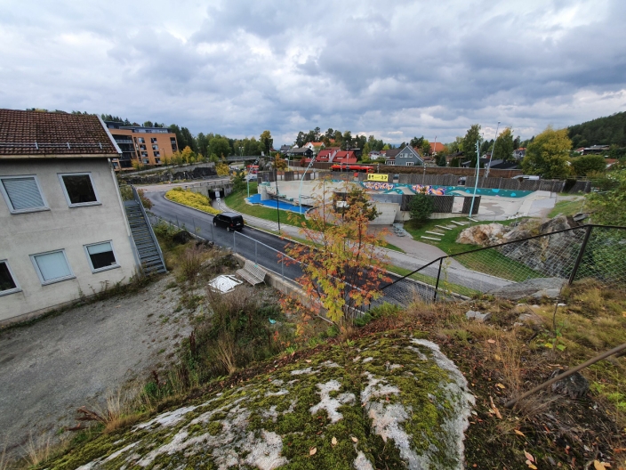 UTSIKT FRA KOLLEN: Kollen er foreslått sprengt og fjernet, ifølge kommunens planinitiativ. Høyre er kritiske til forslaget.