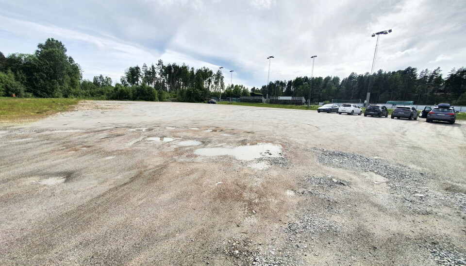REDUSERT PARKERING: Antall parkeringsplasser på dagens grusbane skal være redusert til kun ti. To av disse skal være HC-plasser. REDUSERT PARKERING: Antall parkeringsplasser på dagens grusbane skal være redusert til kun ti. To av disse skal være HC-plasser.