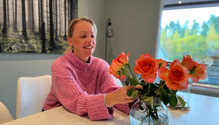 MYE STØTTE: Kristine Engelien har fått mange blomster etter at hun fikk kreftdiagnosen.