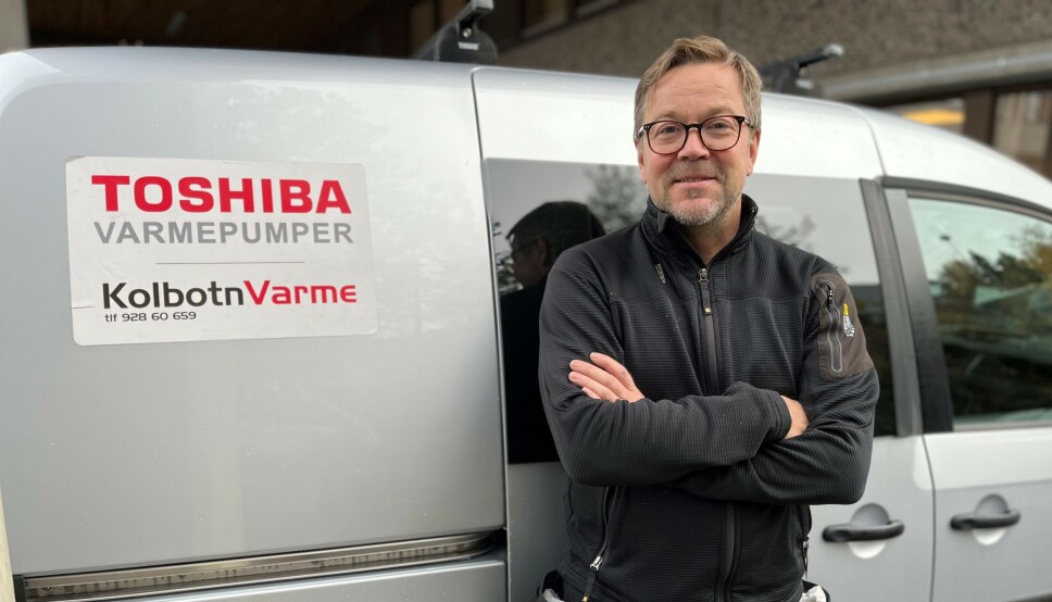 STOR PÅGANG: Harald Evensen driver Kolbotn Varme og opplever svært stor pågang av kunder som ønsker varmepumpe. STOR PÅGANG: Harald Evensen driver Kolbotn Varme og opplever svært stor pågang av kunder som ønsker varmepumpe.