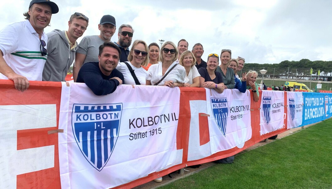 FANSEN: Det var godt med foreldre på plass i Spania for å nyte sol og god fotball. FANSEN: Det var godt med foreldre på plass i Spania for å nyte sol og god fotball.