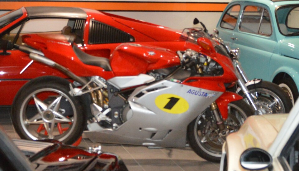 ITALIENSK KUNST: Få ting slår MV Agusta når det kommer til brutalt vakker design. Lyden er heller ikke så verst. ITALIENSK KUNST: Få ting slår MV Agusta når det kommer til brutalt vakker design. Lyden er heller ikke så verst.