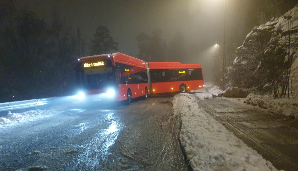IKKE I TRAFIKK: Busser på tvers i Valhallaveien har blitt et vanlig syn for folk på Tårnåsen.