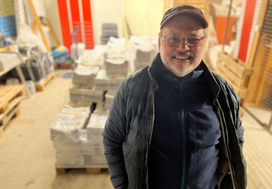 STORE TALL: I tillegg til å ha levert rundt 750.000 aviser har «Torpern» totalt tatt imot 3,9 millioner aviser på lageret. Hver onsdag ettermiddag har han stått klar når avisene har ankommet fra trykkeriet. STORE TALL: I tillegg til å ha levert rundt 750.000 aviser har «Torpern» totalt tatt imot 3,9 millioner aviser på lageret. Hver onsdag ettermiddag har han stått klar når avisene har ankommet fra trykkeriet.