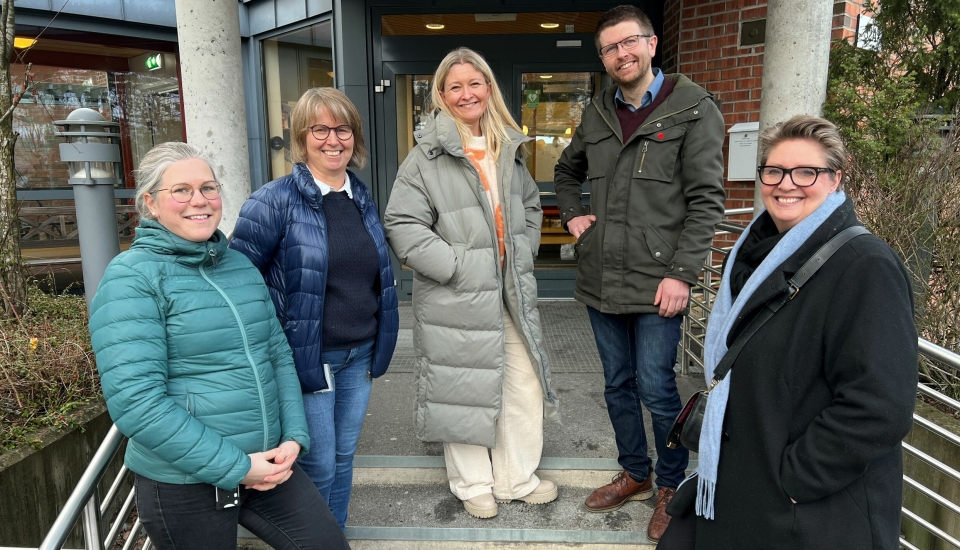 BLIR EN REALITET: Denne kvintetten blir alle viktige bidragsytere for at Nordre Follo kommune får satt i gang sitt første demenskor.