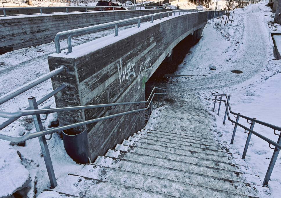 GLLATT TRAPP: Denne trappen ved Greverud stasjon har i vinter skapt problemer for fotgjengere.