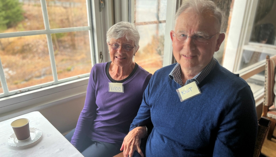 STOR GLEDE: Ekteparet Vigdis og Knut Thomassen forteller at de begge har stor glede av å være med i demenskoret.