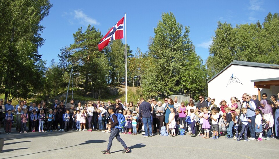 ØSTLI SKOLE: Her blir det kor, loddsalg og kafé frem til klokken 16.00