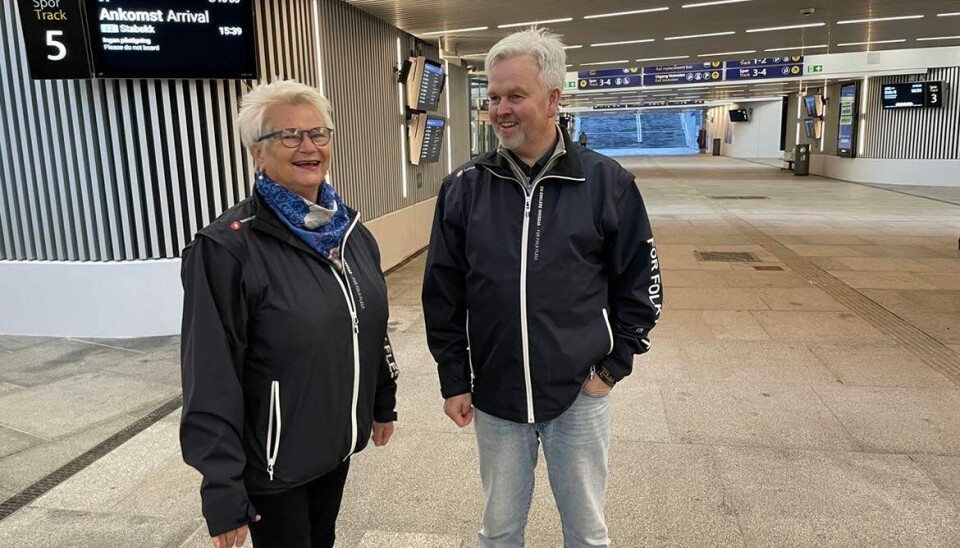 NUMMER Én OG TO: Tønnes Steenersen har vært frempå i store og små saker i valgkampen. Karin Kværner har holdt en meget lav profil i Oppegård Avis. NUMMER Én OG TO: Tønnes Steenersen har vært frempå i store og små saker i valgkampen. Karin Kværner har holdt en meget lav profil i Oppegård Avis.