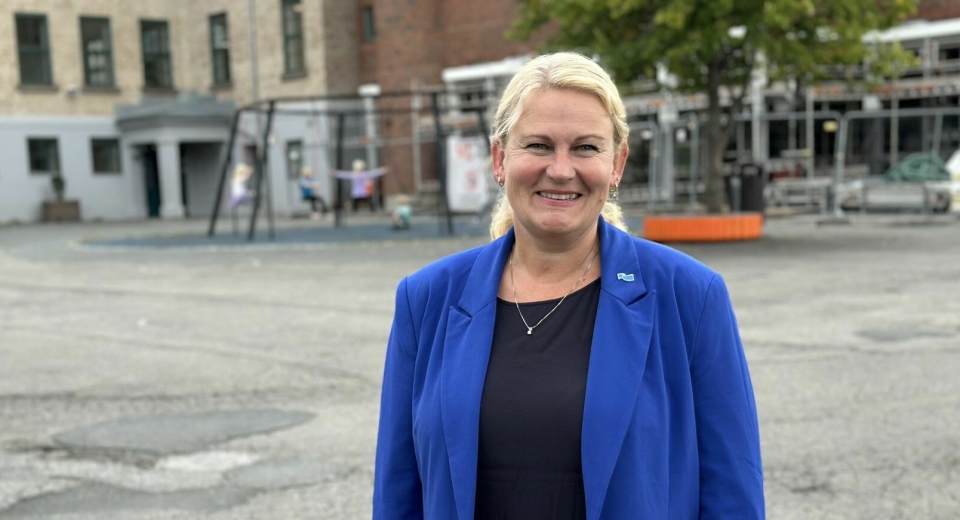KAN SMILE BREDT: Høyres ordførerkandidat, Cecilie Dah-Jørgensen Pind, fryder seg over de siste tallene fra TV2
