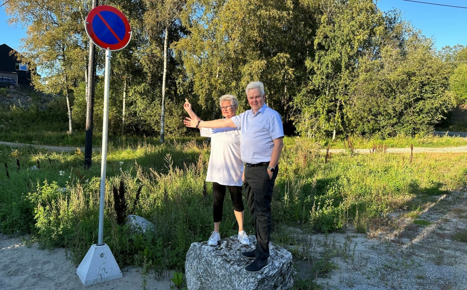 VIL HA LETTELSER: Karin Kværner og Tønnes Steenersen vil gjøre det billigere å bruke bilen i Nordre Follo kommune, dersom de havner i posisjon etter valget.