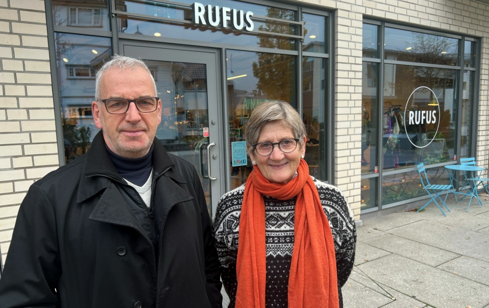 TOK SAKEN I EGNE HENDER: Bart Van de Pontseele og Ruth Baumberger fra Fremtiden i våre hender står bak nettsiden gronnguidefollo.no