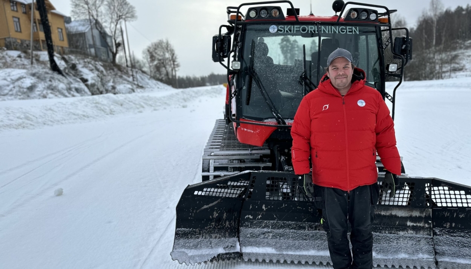 LØYPEBAS: Terje Martinsen produserer snø, prepper og ordner skiføre for deg og meg i gamle Oppegård.