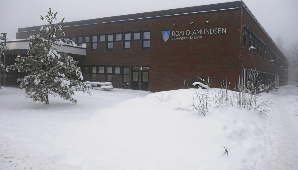 STENGER: Alle videregående skoler i Akershus holder stengt mandag.
