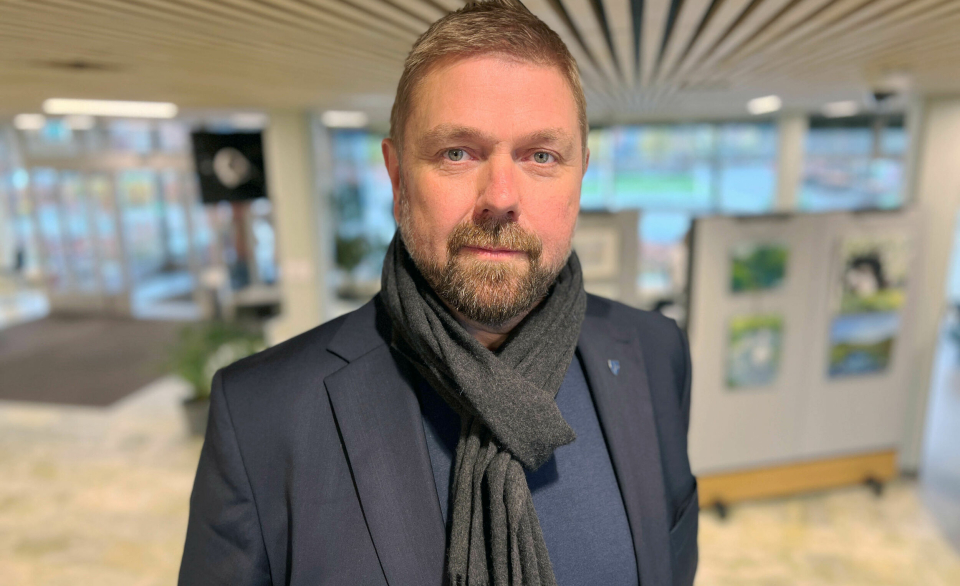 KOMMUNALSJEF: Arnfinn Almås er kommunalsjef for oppvekst i Nordre Follo. Han er ikke redd for at Nordre Follo blir «for digitale».